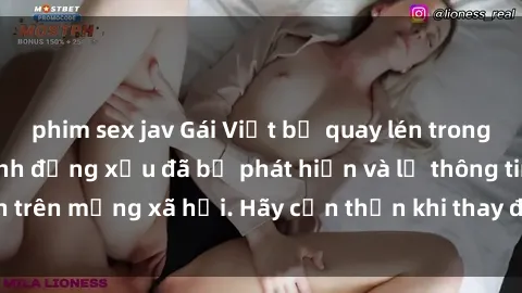 phim sex jav Gái Việt bị quay lén trong phòng thay đồ, hành động xấu đã bị phát hiện và lộ thông tin trên mạng xã hội. Hãy cẩn thận khi thay đồ ở nơi công cộng!